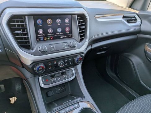 Used 2023 GMC Acadia SLE w/ Driver Convenience Package FWD image 23
