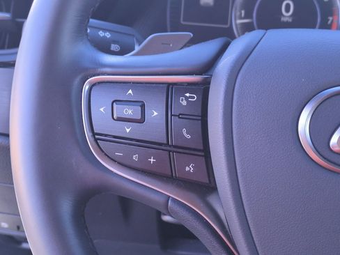 Certified 2025 Lexus ES 350 image 20