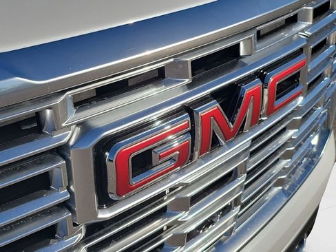 New 2026 GMC Yukon XL Denali image 42
