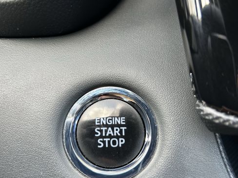 Used 2022 Toyota Highlander XSE AWD/4WD image 27