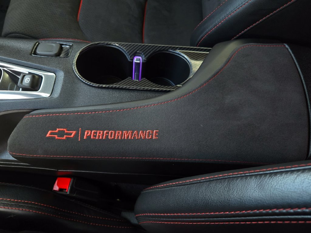 Used 2019 Chevrolet Camaro ZL1 RWD image 24