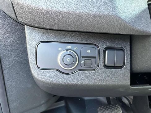 Used 2025 Mercedes-Benz Sprinter 2500 image 22