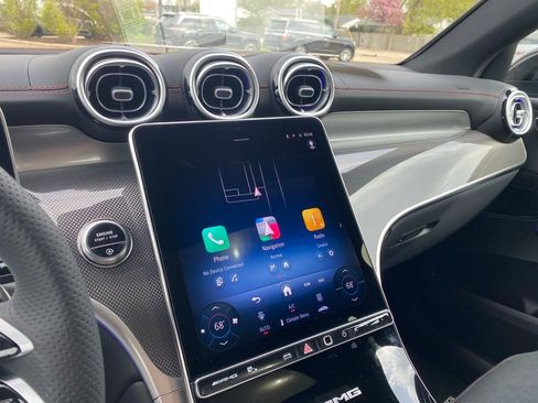 New 2025 Mercedes-Benz GLC 43 AMG 4MATIC Coupe image 11