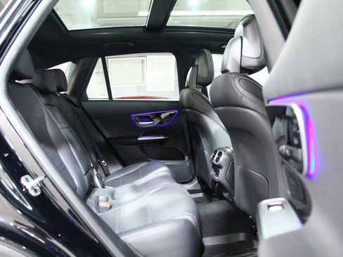 Certified 2025 Mercedes-Benz GLC 300 4MATIC image 24