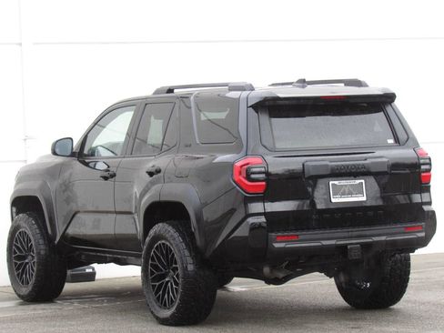 Used 2025 Toyota 4Runner SR5 image 5