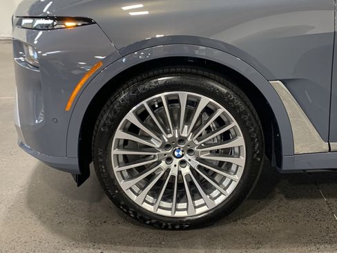 Certified 2026 BMW X7 xDrive40i w/ Premium Package AWD/4WD image 10