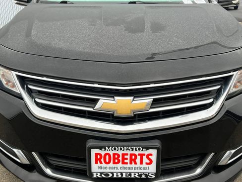 Used 2015 Chevrolet Impala LT image 9