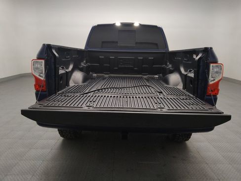Used 2017 Nissan Titan SV image 29