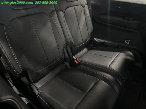 Used 2023 Jeep Grand Cherokee L Limited AWD/4WD image 34