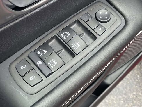 New 2026 Chrysler Pacifica Select image 21