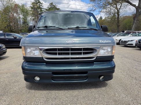 Used 1999 Ford E-150 and Econoline 150 RWD image 5