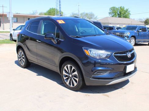 Used 2021 Buick Encore Preferred w/ Safety Package AWD/4WD image 2