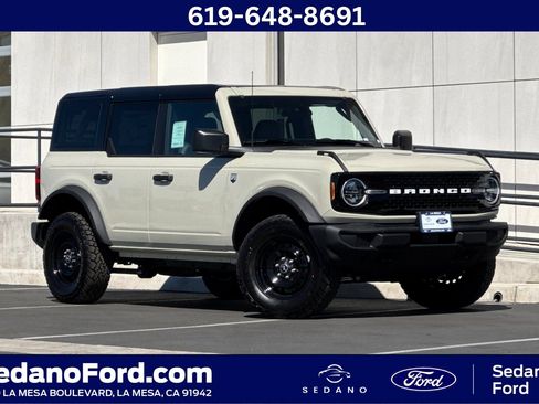 New 2026 Ford Bronco Big Bend w/ Black Appearance Package AWD/4WD image 1