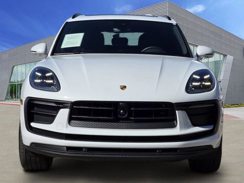 Used 2022 Porsche Macan image 3
