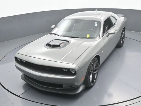 Used 2019 Dodge Challenger R/T Scat Pack w/ Shaker Package image 39