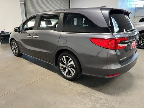 Used 2024 Honda Odyssey Touring image 5