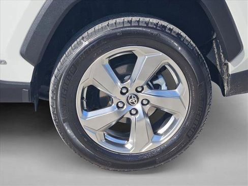 Certified 2020 Toyota RAV4 Limited image 25