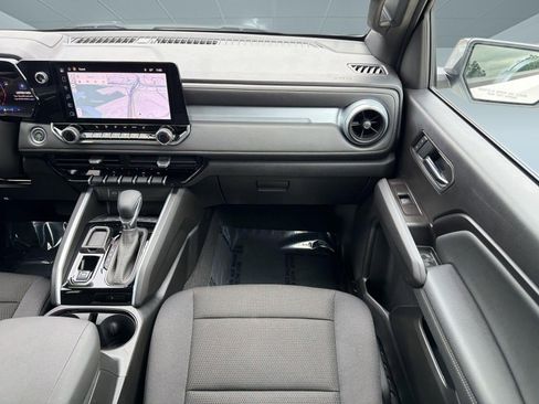 Used 2026 Chevrolet Colorado LT image 27