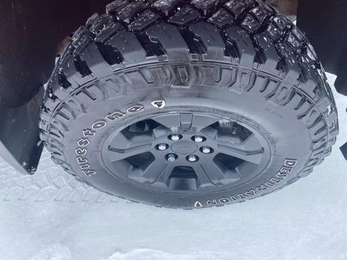 Used 2018 Chevrolet Silverado 1500 LT image 35