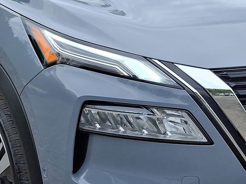 Certified 2023 Nissan Rogue Platinum w/ Platinum Premium Package AWD/4WD image 10