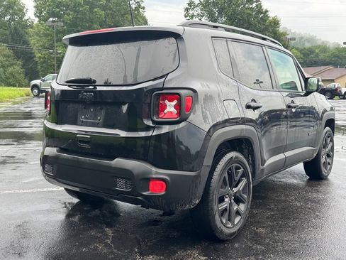 Used 2018 Jeep Renegade Altitude AWD/4WD image 5