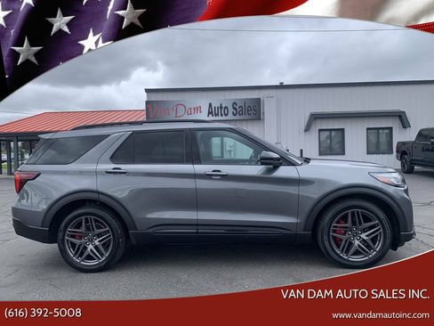 Used 2025 Ford Explorer ST AWD/4WD image 1