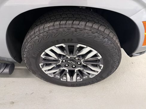 New 2026 Chevrolet Tahoe Z71 w/ Z71 Off-Road Package AWD/4WD image 4