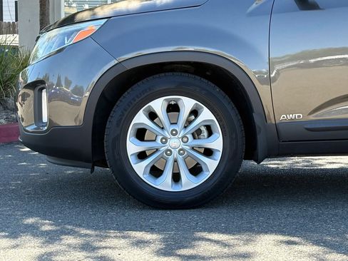 Used 2014 Kia Sorento EX w/ EX V6 Touring Package AWD/4WD image 29