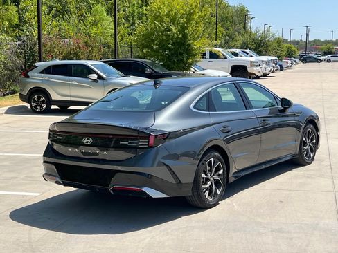 Used 2025 Hyundai Sonata SEL FWD image 11
