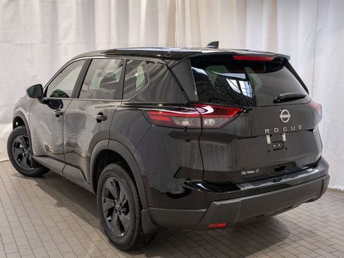New 2026 Nissan Rogue SV image 4