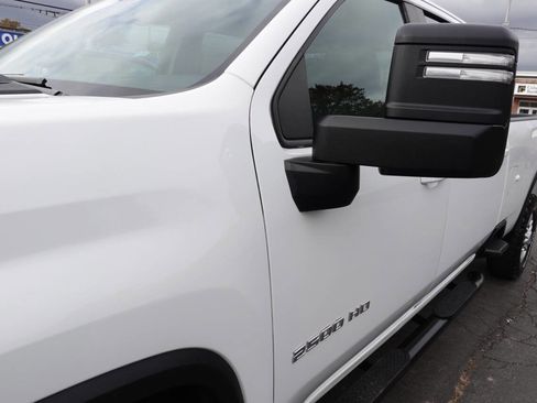 Used 2023 Chevrolet Silverado 2500 LT w/ Snow Plow Prep/Camper Package image 7