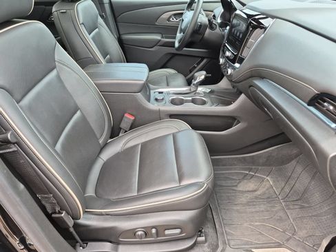 Used 2023 Chevrolet Traverse Premier w/ Redline Edition AWD/4WD image 23