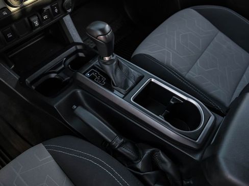 Used 2023 Toyota Tacoma TRD Off-Road image 23