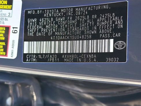 Used 2025 Toyota Camry LE FWD image 30