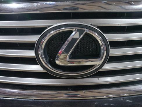Used 2010 Lexus LS 460 AWD image 21
