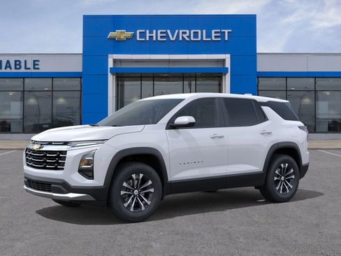 New 2026 Chevrolet Equinox LT w/ Convenience Package II image 2