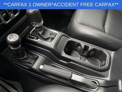 Used 2023 Jeep Wrangler Unlimited Sahara w/ Cold Weather Group image 27