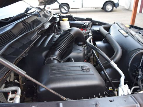 Used 2019 RAM 1500 Tradesman AWD/4WD image 31