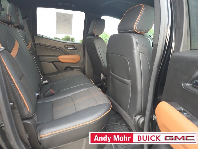 Used 2025 GMC Canyon AT4 AWD/4WD image 57
