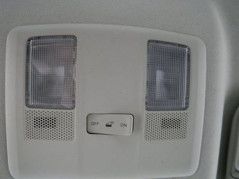 Used 2014 MAZDA MAZDA3 i Touring FWD image 23