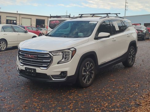 Used 2022 GMC Terrain SLT w/ Infotainment Package II image 10