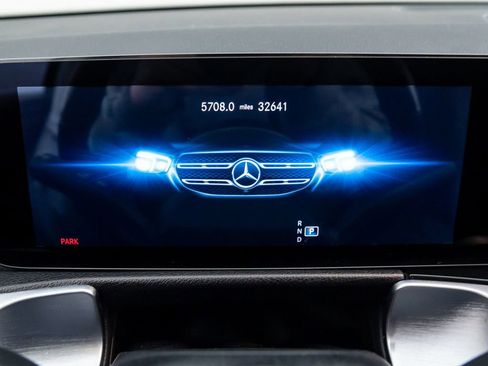 Used 2022 Mercedes-Benz GLB 250 4MATIC image 22