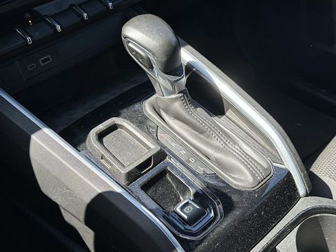 Used 2023 Chevrolet Colorado LT RWD image 29
