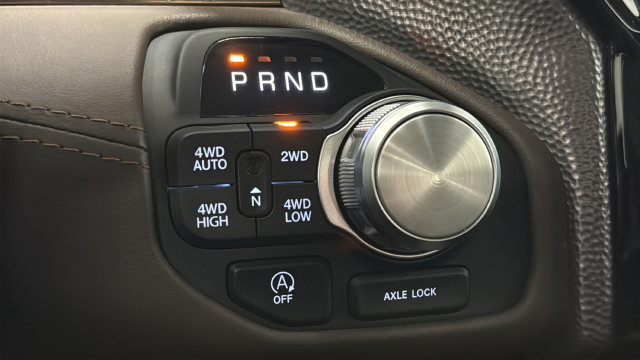 Used 2025 RAM 1500 Limited AWD/4WD image 18