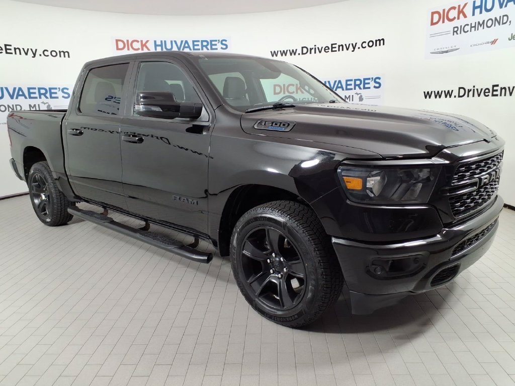Used 2023 RAM 1500 Big Horn AWD/4WD image 3