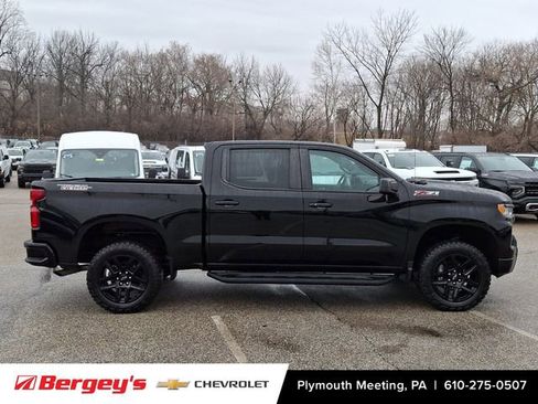 Certified 2022 Chevrolet Silverado 1500 LT Trail Boss w/ LPO, Dark Essentials Package image 9