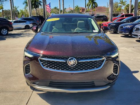 Used 2022 Buick Envision Avenir w/ Technology Package II image 2