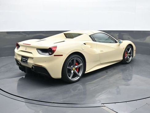 Used 2017 Ferrari 488 Spider RWD image 16