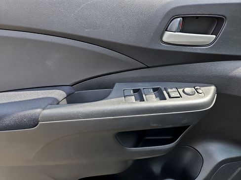 Used 2016 Honda CR-V LX image 13