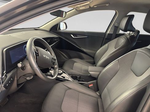 Used 2023 Kia Niro Wind FWD image 9